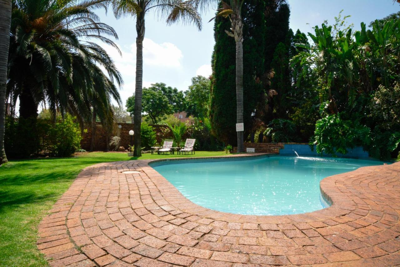 Aero Guest Lodge Kempton Park Exterior foto